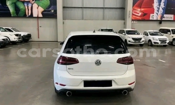 Buy Used Volkswagen Golf White Car in Maseru in Maseru Buy Used Volkswagen Golf White Car in Maseru in Maseru