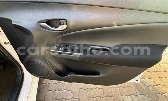اشتري مستعمل Toyota Yaris White سيارة في Maseru في Maseru اشتري مستعمل Toyota Yaris White سيارة في Maseru في Maseru