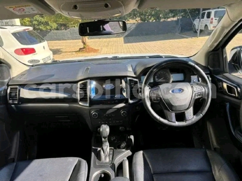 Big with watermark ford everest maseru maseru 29915