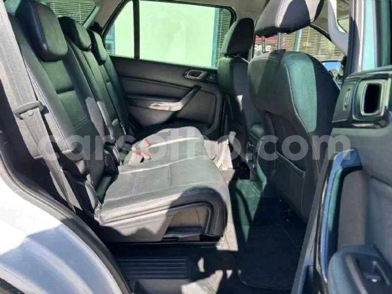 Big with watermark ford everest maseru maseru 29915