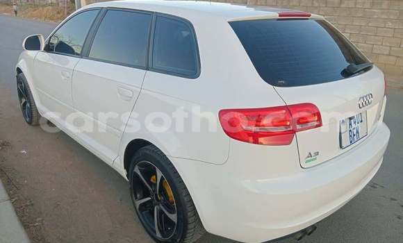 اشتري مستعمل Audi 80 White سيارة في Maseru في Maseru اشتري مستعمل Audi 80 White سيارة في Maseru في Maseru