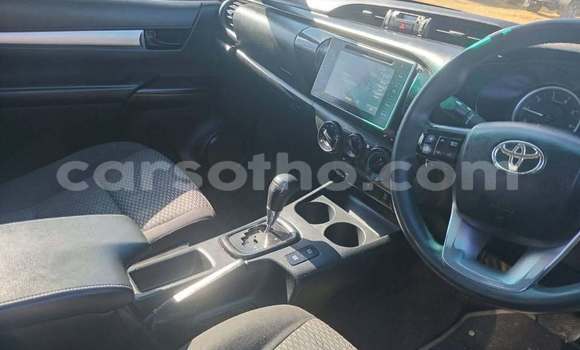 اشتري مستعمل Toyota Hilux White سيارة في Maseru في Maseru اشتري مستعمل Toyota Hilux White سيارة في Maseru في Maseru