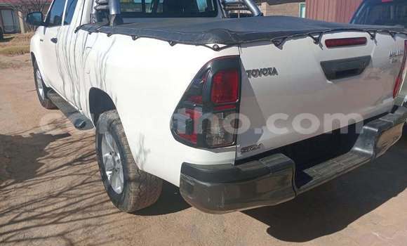 اشتري مستعمل Toyota Hilux White سيارة في Maseru في Maseru اشتري مستعمل Toyota Hilux White سيارة في Maseru في Maseru