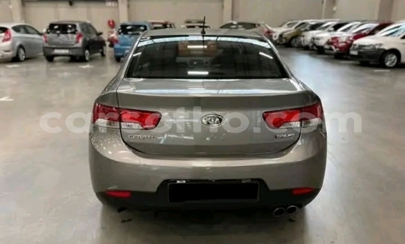 اشتري مستعمل Kia Cerato Silver سيارة في Maseru في Maseru اشتري مستعمل Kia Cerato Silver سيارة في Maseru في Maseru