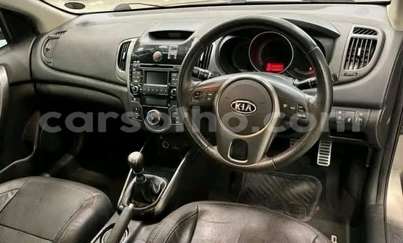 اشتري مستعمل Kia Cerato Silver سيارة في Maseru في Maseru اشتري مستعمل Kia Cerato Silver سيارة في Maseru في Maseru