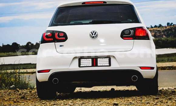 اشتري مستعمل Volkswagen Golf White سيارة في Maseru في Maseru اشتري مستعمل Volkswagen Golf White سيارة في Maseru في Maseru