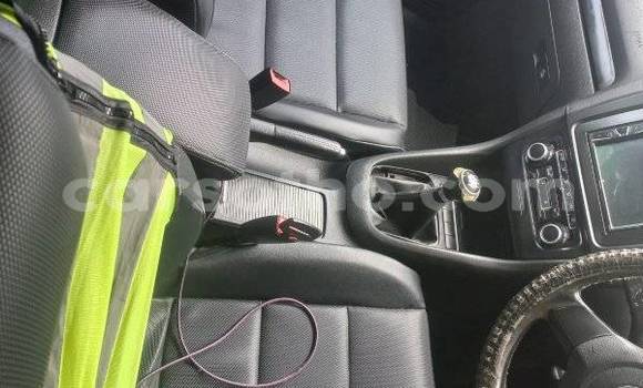 اشتري مستعمل Volkswagen Golf White سيارة في Maseru في Maseru اشتري مستعمل Volkswagen Golf White سيارة في Maseru في Maseru