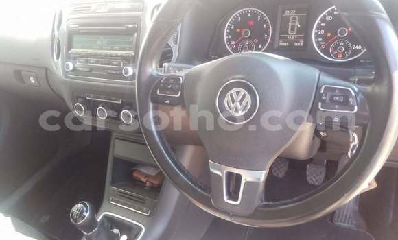 اشتري مستعمل Volkswagen Tiguan White سيارة في Maseru في Maseru اشتري مستعمل Volkswagen Tiguan White سيارة في Maseru في Maseru