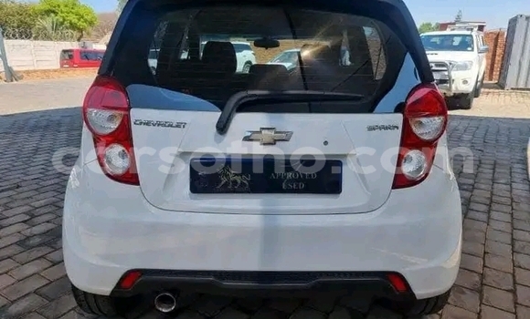 Sayi Na hannu Chevrolet Spark White Mota in Maseru a Maseru Sayi Na hannu Chevrolet Spark White Mota in Maseru a Maseru
