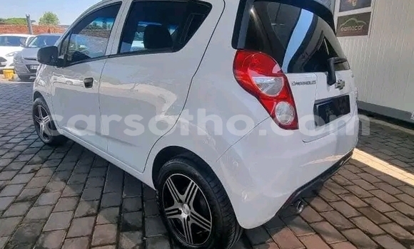 Sayi Na hannu Chevrolet Spark White Mota in Maseru a Maseru Sayi Na hannu Chevrolet Spark White Mota in Maseru a Maseru