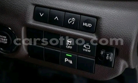 Sayi Na hannu Suzuki Forenza White Mota in Maseru a Maseru Sayi Na hannu Suzuki Forenza White Mota in Maseru a Maseru