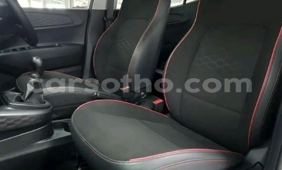 Sayi Na hannu Hyundai H1 White Mota in Maseru a Maseru Sayi Na hannu Hyundai H1 White Mota in Maseru a Maseru