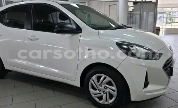 Sayi Na hannu Hyundai H1 White Mota in Maseru a Maseru Sayi Na hannu Hyundai H1 White Mota in Maseru a Maseru