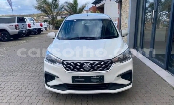 اشتري مستعمل Suzuki Ertiga White سيارة في Maseru في Maseru