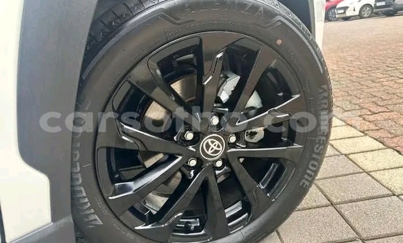 Buy Used Toyota Corolla White Car in Maseru in Maseru Buy Used Toyota Corolla White Car in Maseru in Maseru