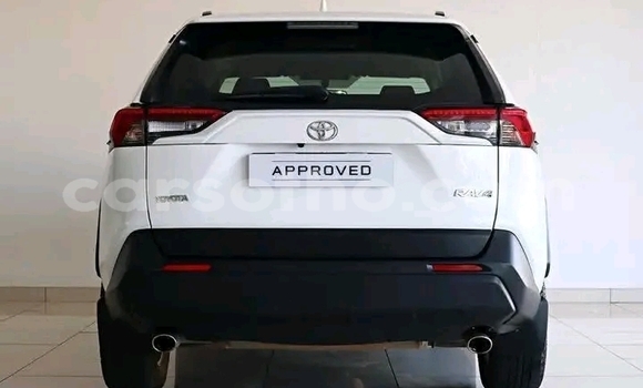 Buy Used Toyota RAV4 White Car in Maseru in Maseru Buy Used Toyota RAV4 White Car in Maseru in Maseru