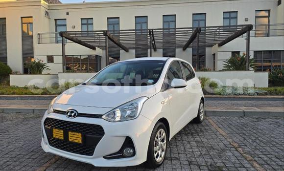 Buy Used Hyundai i10 White Car in Maseru in Maseru Buy Used Hyundai i10 White Car in Maseru in Maseru