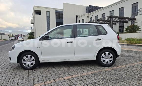 Sayi Na hannu Volkswagen Polo White Mota in Maseru a Maseru Sayi Na hannu Volkswagen Polo White Mota in Maseru a Maseru