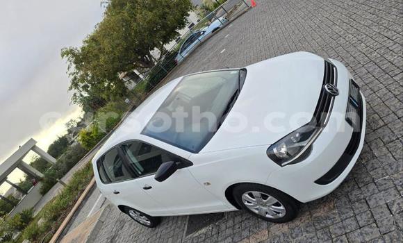 Sayi Na hannu Volkswagen Polo White Mota in Maseru a Maseru Sayi Na hannu Volkswagen Polo White Mota in Maseru a Maseru