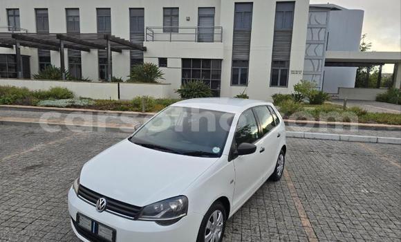 Sayi Na hannu Volkswagen Polo White Mota in Maseru a Maseru Sayi Na hannu Volkswagen Polo White Mota in Maseru a Maseru