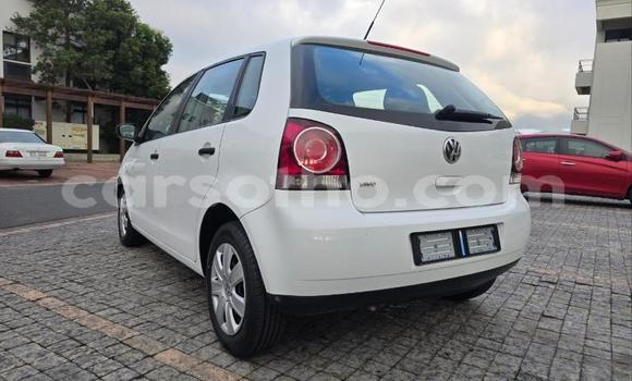 Sayi Na hannu Volkswagen Polo White Mota in Maseru a Maseru Sayi Na hannu Volkswagen Polo White Mota in Maseru a Maseru