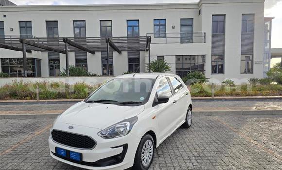 Sayi Na hannu Ford Focus White Mota in Maseru a Maseru Sayi Na hannu Ford Focus White Mota in Maseru a Maseru
