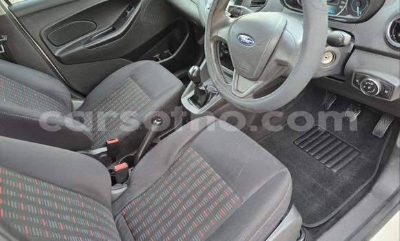 Sayi Na hannu Ford Focus White Mota in Maseru a Maseru Sayi Na hannu Ford Focus White Mota in Maseru a Maseru