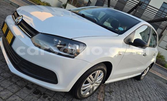 Sayi Na hannu Volkswagen Polo White Mota in Maseru a Maseru Sayi Na hannu Volkswagen Polo White Mota in Maseru a Maseru