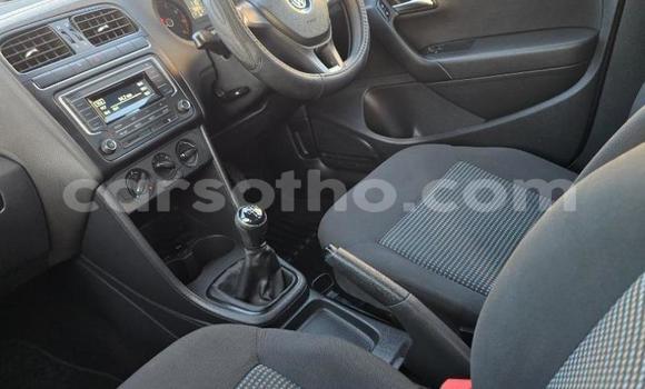 Sayi Na hannu Volkswagen Polo White Mota in Maseru a Maseru Sayi Na hannu Volkswagen Polo White Mota in Maseru a Maseru
