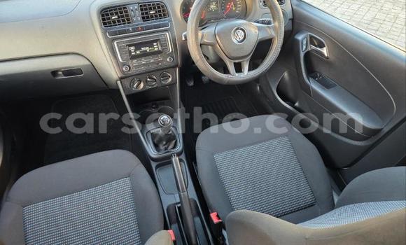 Sayi Na hannu Volkswagen Polo White Mota in Maseru a Maseru Sayi Na hannu Volkswagen Polo White Mota in Maseru a Maseru