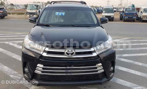 Acheter Import Voiture Toyota Highlander Noir à Import - Dubai, Maseru Acheter Import Voiture Toyota Highlander Noir à Import - Dubai, Maseru