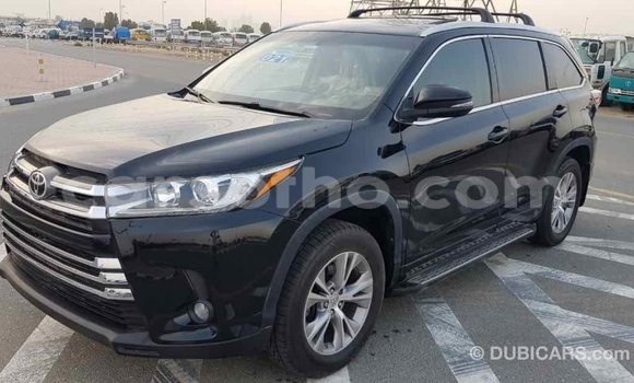 Acheter Import Voiture Toyota Highlander Noir à Import - Dubai, Maseru Acheter Import Voiture Toyota Highlander Noir à Import - Dubai, Maseru