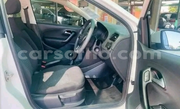 اشتري مستعمل Volkswagen Polo White سيارة في Maseru في Maseru اشتري مستعمل Volkswagen Polo White سيارة في Maseru في Maseru
