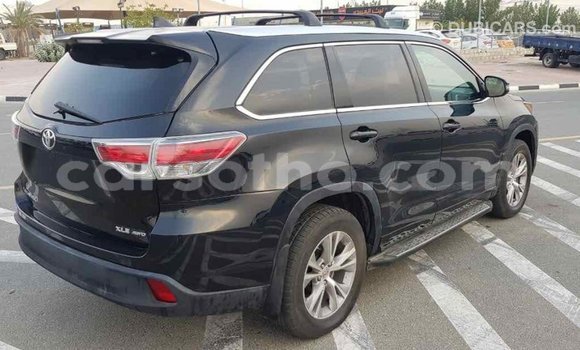 Acheter Import Voiture Toyota Highlander Noir à Import - Dubai, Maseru Acheter Import Voiture Toyota Highlander Noir à Import - Dubai, Maseru