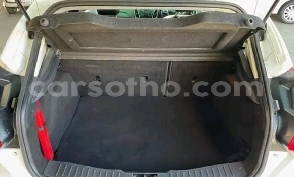 Buy Used Ford Focus White Car in Maseru in Maseru Buy Used Ford Focus White Car in Maseru in Maseru