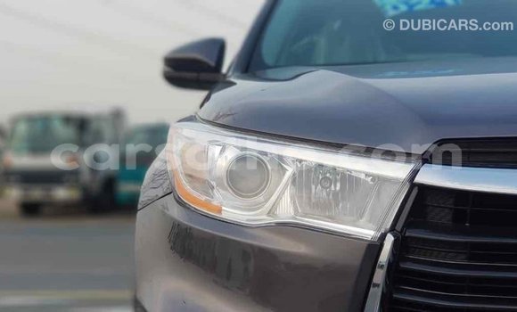 Buy Import Toyota Highlander Other Car in Import - Dubai in Maseru Buy Import Toyota Highlander Other Car in Import - Dubai in Maseru