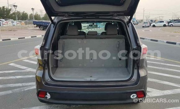 Buy Import Toyota Highlander Other Car in Import - Dubai in Maseru Buy Import Toyota Highlander Other Car in Import - Dubai in Maseru