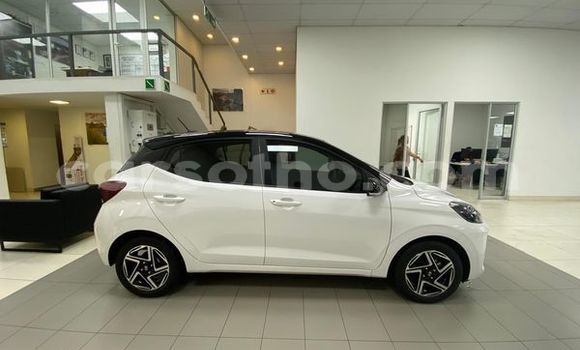 Sayi Na hannu Hyundai i10 White Mota in Maseru a Maseru Sayi Na hannu Hyundai i10 White Mota in Maseru a Maseru