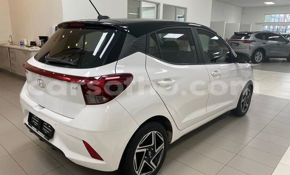 Sayi Na hannu Hyundai i10 White Mota in Maseru a Maseru Sayi Na hannu Hyundai i10 White Mota in Maseru a Maseru