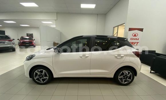 Sayi Na hannu Hyundai i10 White Mota in Maseru a Maseru Sayi Na hannu Hyundai i10 White Mota in Maseru a Maseru