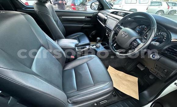 اشتري مستعمل Toyota Hilux White سيارة في Maseru في Maseru اشتري مستعمل Toyota Hilux White سيارة في Maseru في Maseru