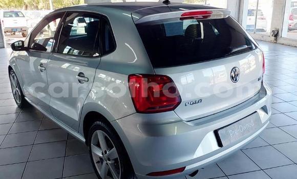 Sayi Na hannu Volkswagen Polo Silver Mota in Maseru a Maseru Sayi Na hannu Volkswagen Polo Silver Mota in Maseru a Maseru