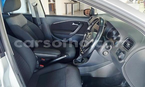 Sayi Na hannu Volkswagen Polo Silver Mota in Maseru a Maseru Sayi Na hannu Volkswagen Polo Silver Mota in Maseru a Maseru