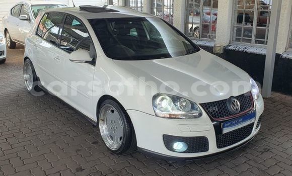 Sayi Na hannu Volkswagen Golf GTI White Mota in Maseru a Maseru