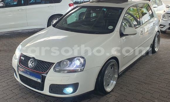 اشتري مستعمل Volkswagen Golf GTI White سيارة في Maseru في Maseru اشتري مستعمل Volkswagen Golf GTI White سيارة في Maseru في Maseru