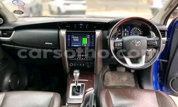 Sayi Na hannu Toyota Fortuner Blue Mota in Maseru a Maseru Sayi Na hannu Toyota Fortuner Blue Mota in Maseru a Maseru
