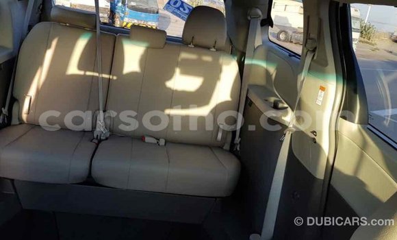 Buy Import Toyota Sienna White Car in Import - Dubai in Maseru Buy Import Toyota Sienna White Car in Import - Dubai in Maseru