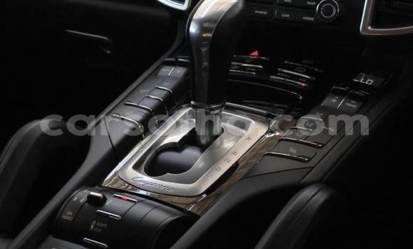 Sayi Na hannu Porsche Cayenne Black Mota in Maseru a Maseru Sayi Na hannu Porsche Cayenne Black Mota in Maseru a Maseru