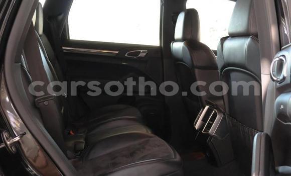 Sayi Na hannu Porsche Cayenne Black Mota in Maseru a Maseru Sayi Na hannu Porsche Cayenne Black Mota in Maseru a Maseru