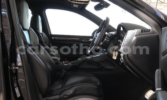 Sayi Na hannu Porsche Cayenne Black Mota in Maseru a Maseru Sayi Na hannu Porsche Cayenne Black Mota in Maseru a Maseru